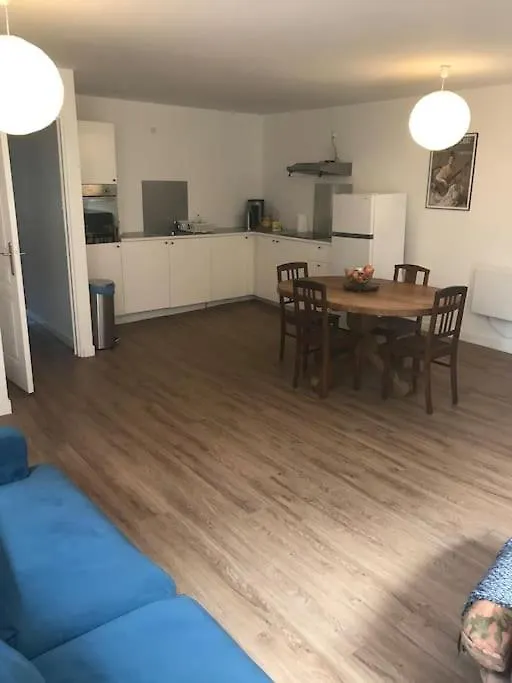 Joli Appart Au Coeur Du Village Castillon-en-Couserans Apartamento